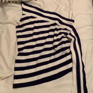 Moda one shoulder top size Medium